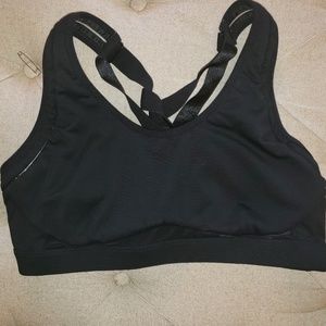 gently preowned womens Fabletics Sports Bra.